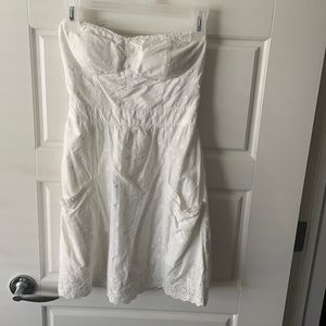 White strapless American eagle dress